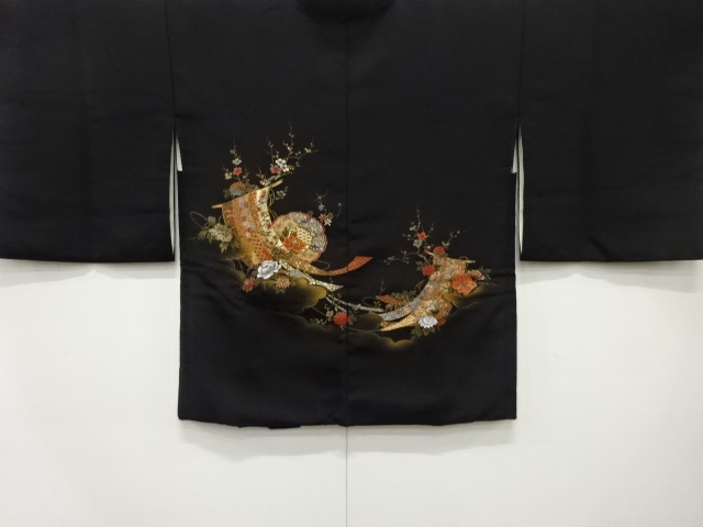 漆　几帳に花模様織り出し　絵羽織